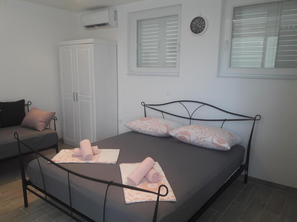 Apartamento Nessa & Meli Makarska Exterior foto