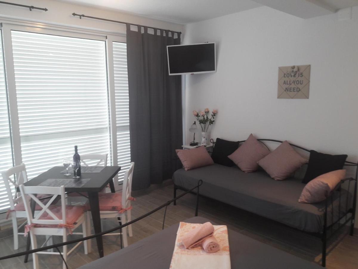 Apartamento Nessa & Meli Makarska Exterior foto